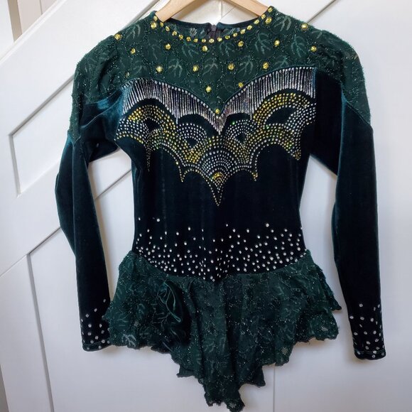 Elegant emerald green velvet lace rhinestone figure skating dress